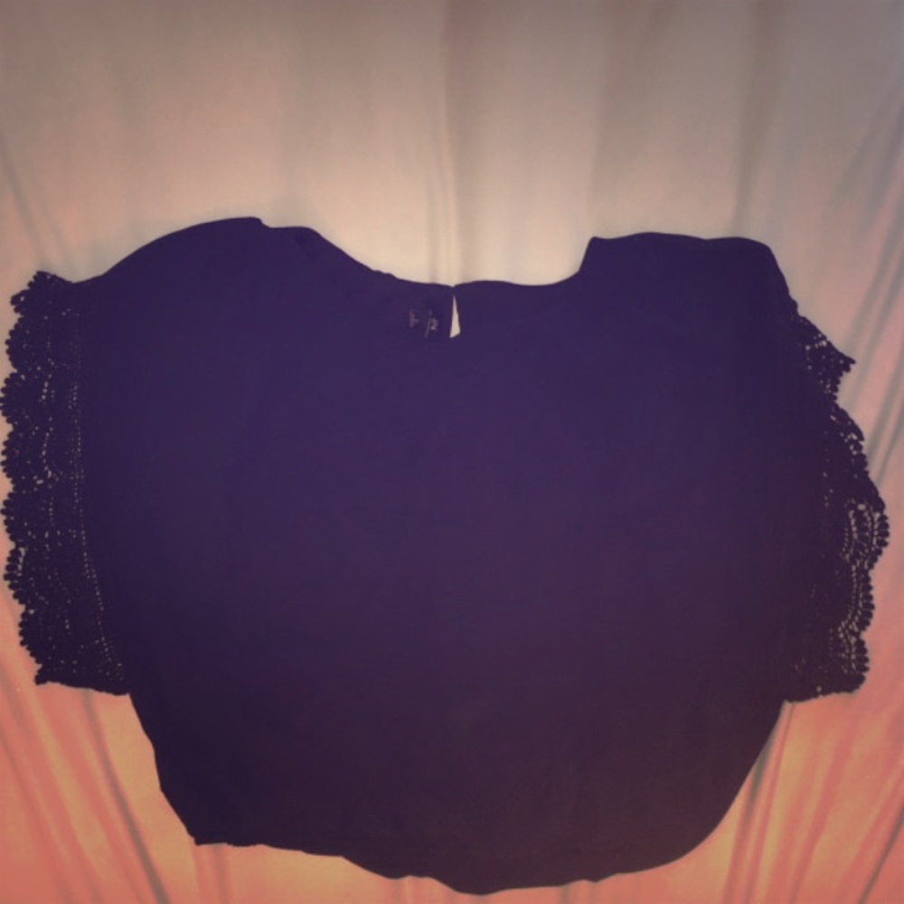 Navy crop top